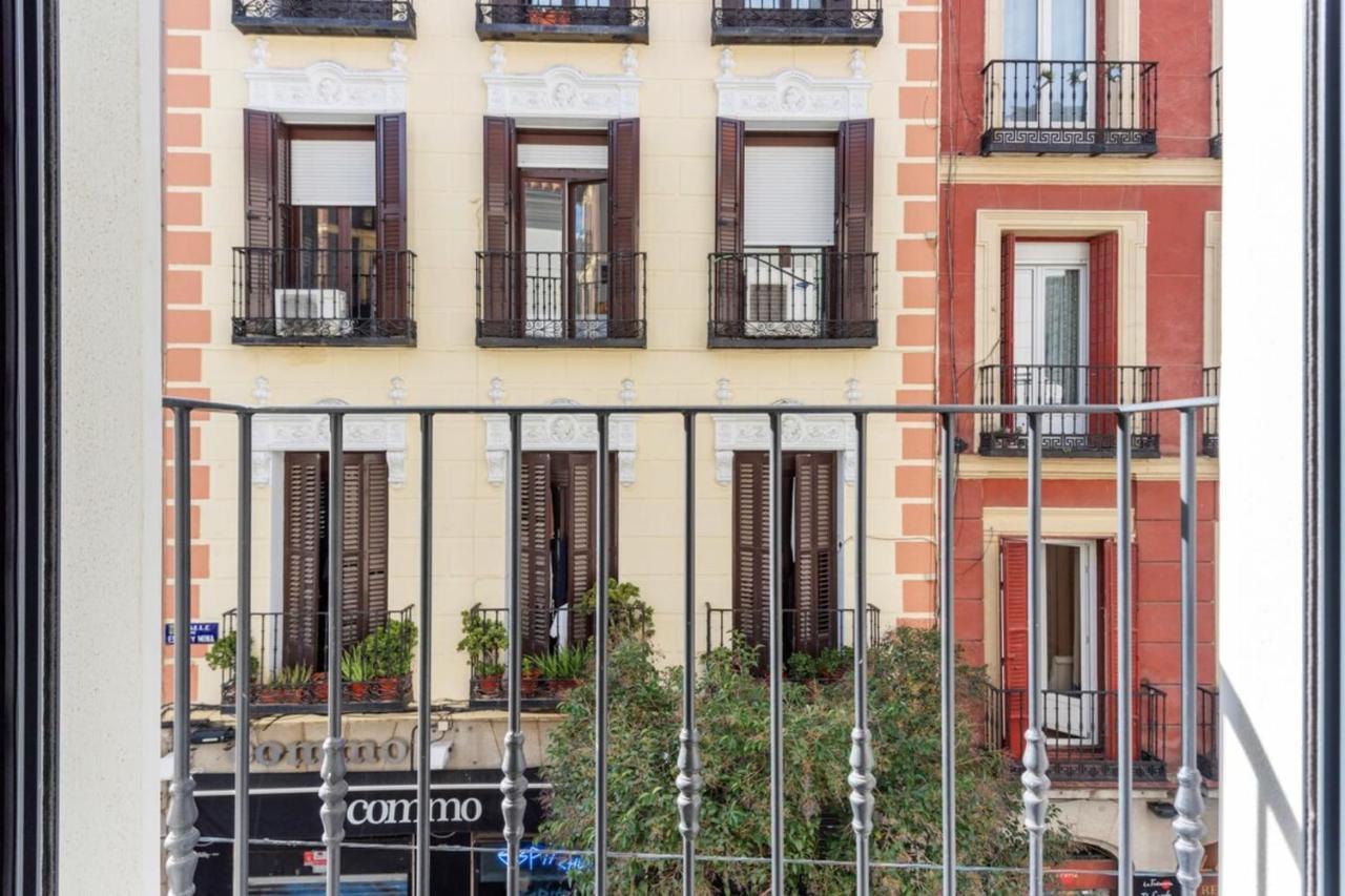 Incredible Design 2 Bedroom Apartment In Centro Madrid Esterno foto