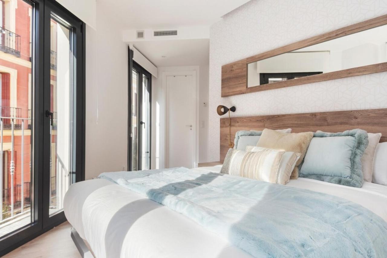 Incredible Design 2 Bedroom Apartment In Centro Madrid Esterno foto