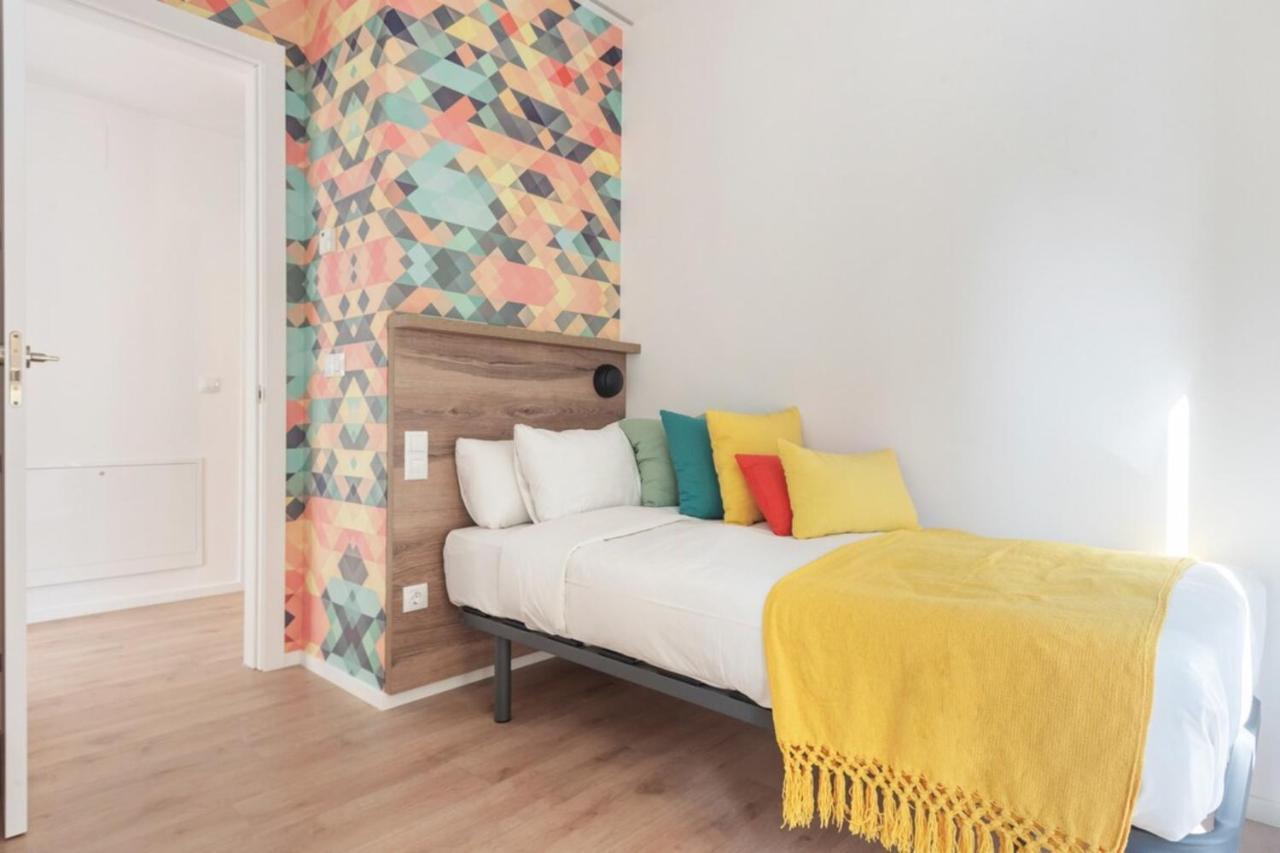 Incredible Design 2 Bedroom Apartment In Centro Madrid Esterno foto