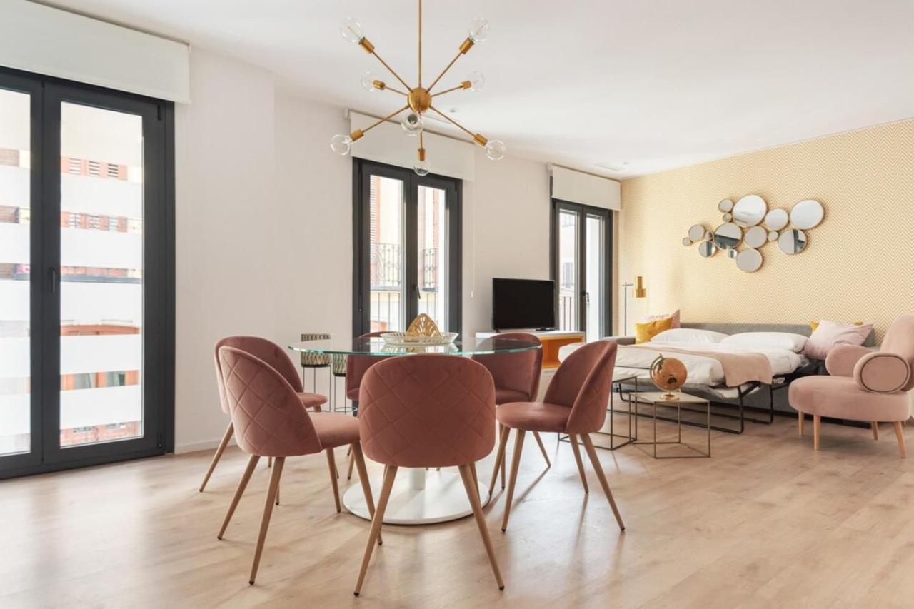 Incredible Design 2 Bedroom Apartment In Centro Madrid Esterno foto